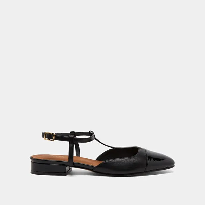 Ballet flats with adjustable buckles in black leather and patent