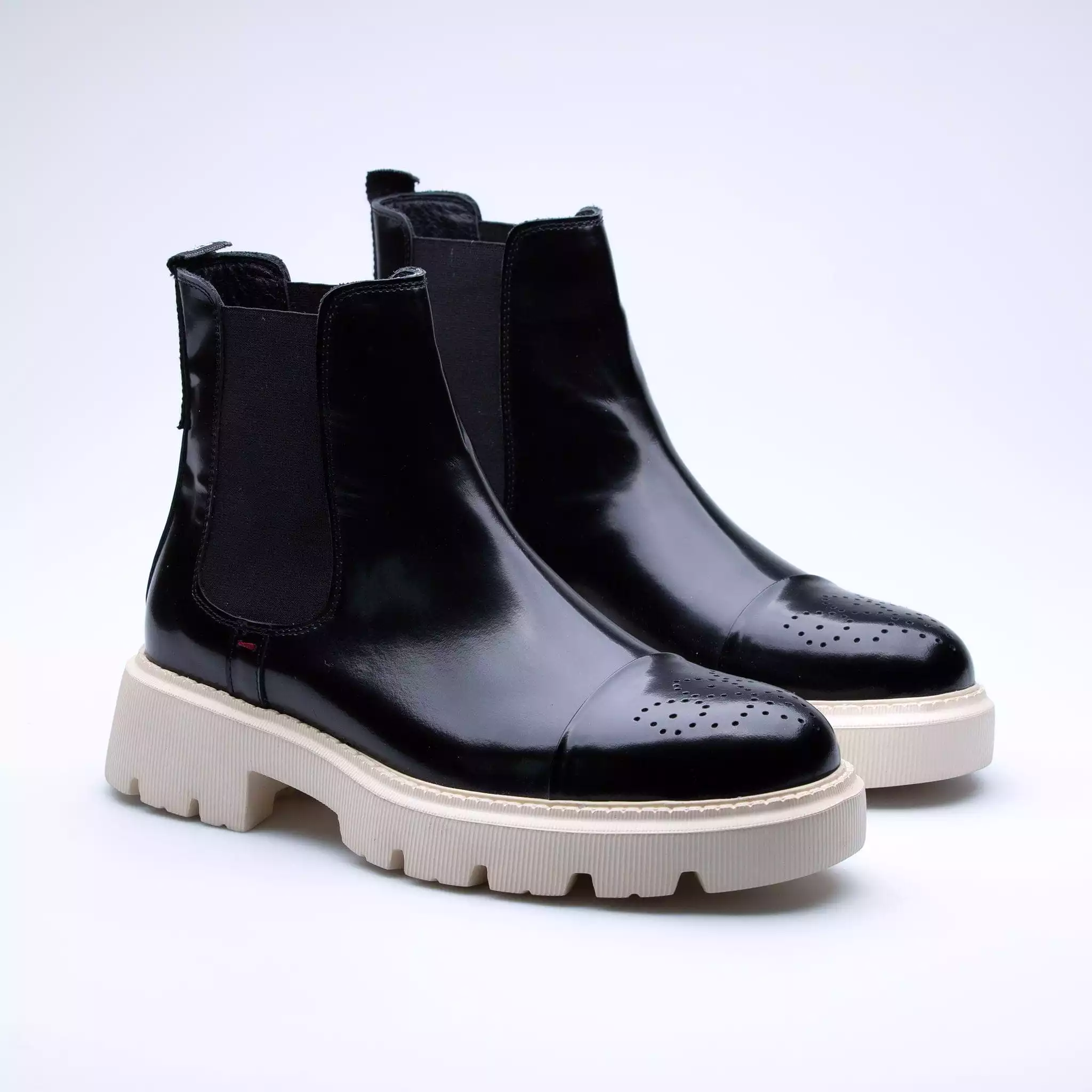 Bold Malek Chelsea Boots