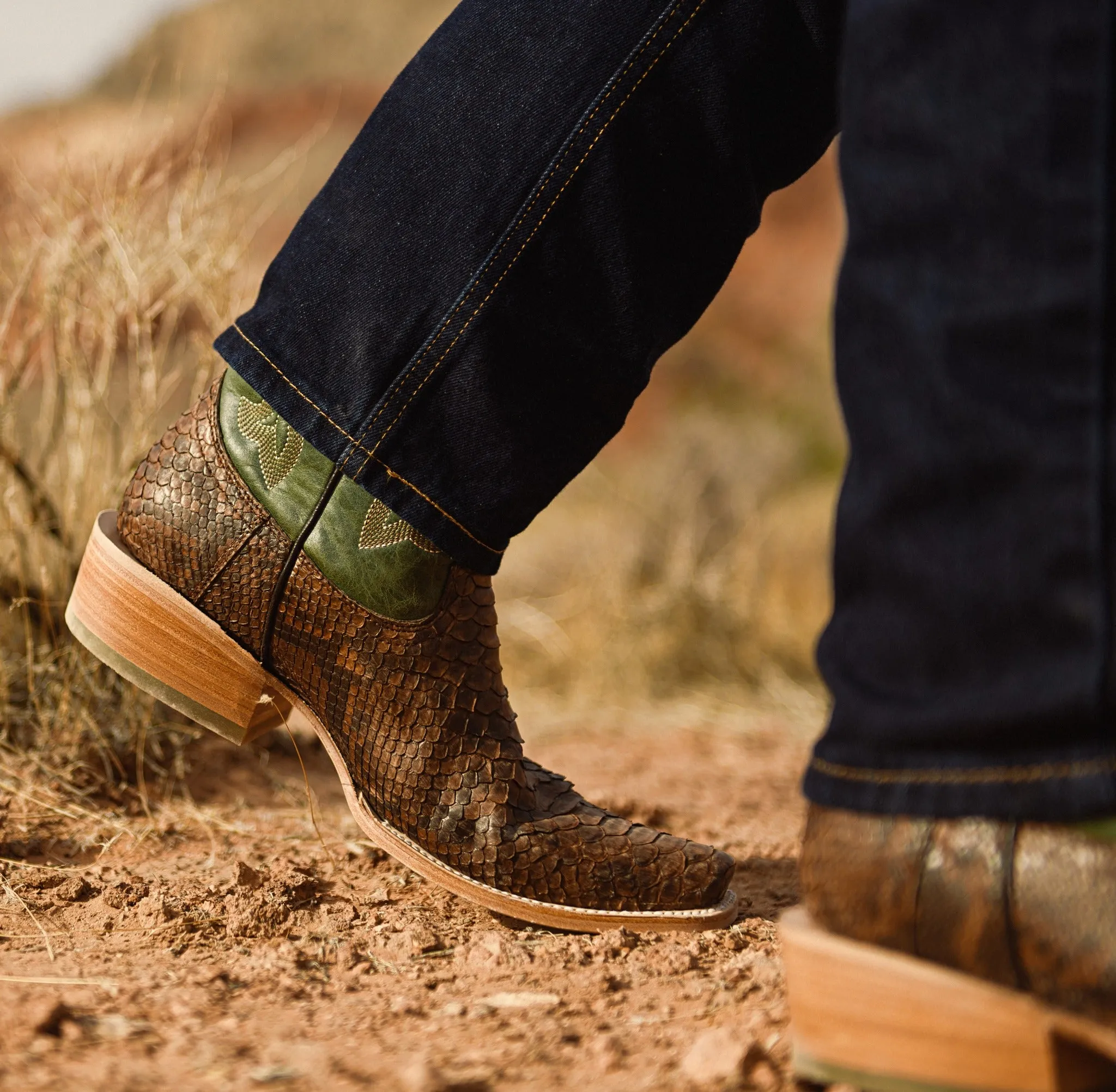 Men's Embroidery Western Boots