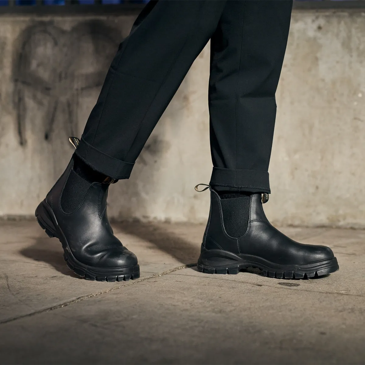 Men's Lug  Chelsea Boots  -  Black